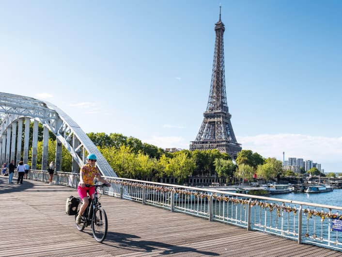 Auf dem neuen Fernradweg vom Eiffelturm ans Meer