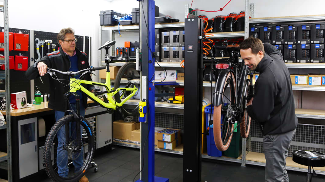 Kooperation mit Fahrrad.de: ATU startet Fahrradservice in München