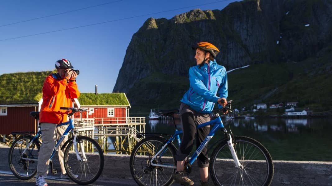 Inselhüpfen mit Rad auf dem Lofoten-Highway