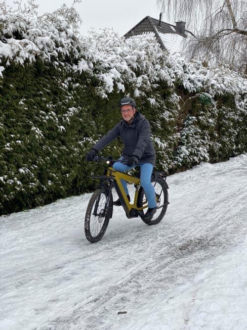   Ronald Bankowsky fährt nahezu täglich mit seinem Dienstrad zur Arbeit - auch im Winter!