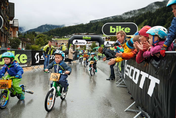 Die drei BIKE Festivals in Riva del Garda, Willingen und Leogang sind Mountainbike-Events für die ganze Familie. | e.