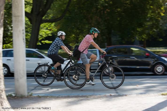   2020 wurden im Durchschnitt in Deutschland 1.279 Euro für ein neues Fahrrad oder E-Bike ausgegeben – mehr als doppelt soviel wie die Jahre zuvor. Das liege insbesondere an der steigenden Nachfrage nach hochwertigen E-Bikes.