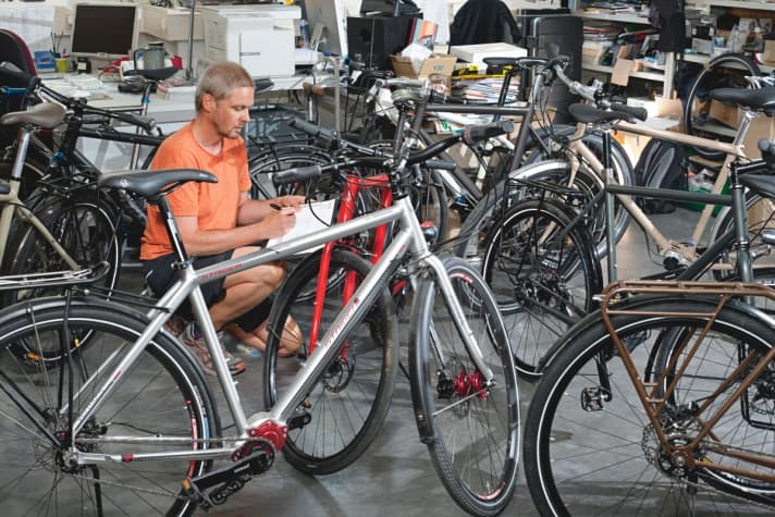   Der Fahrrad-Test ist nur eine von vielen spannenden Aufgaben, die dich beim Praktikum in den Redaktionen erwarten