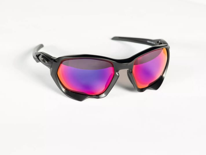 Sportbrille mit hochwertiger Direktverglasung: Die Flak 2.0 von Oakley eignet sich sehr gut für eine optische Korrektur. 