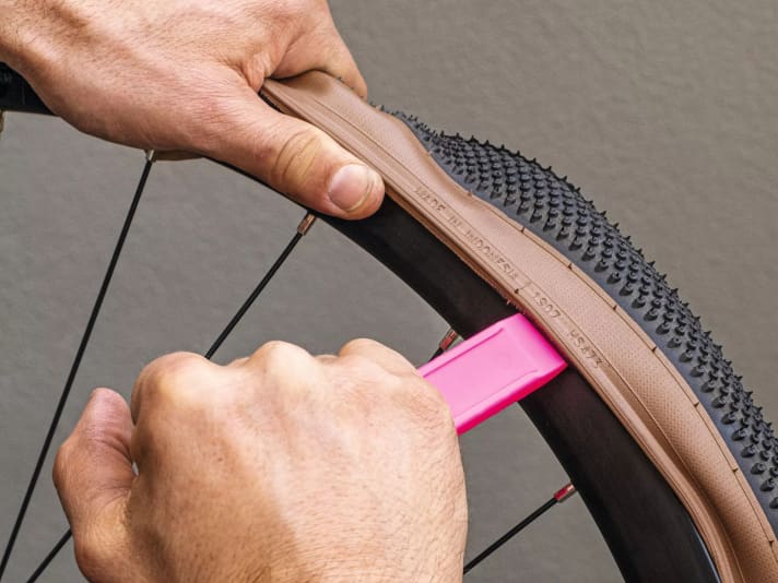  Wenn Reifen und Felge nicht zusammenpassen, wird die Reifenmontage oft schwierig