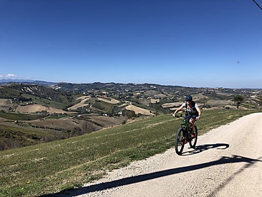 Auf dem Fahrrad das unbekannte Italien entdecken