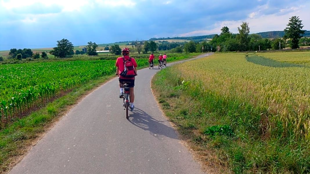 1000 Kilometer Apfelwein- und Obstwiesen-Radrouten in Hessen