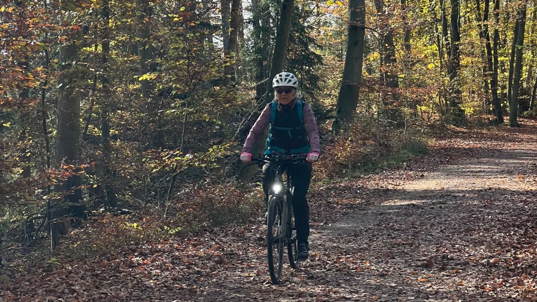 Herbst-Essentials im Test: Zubehör fürs Radfahren im Herbst