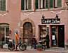 Kleine Cafés finden sich in jeder Ortschaft. Der "Espresso al Banco" ist italienische Lebensart.