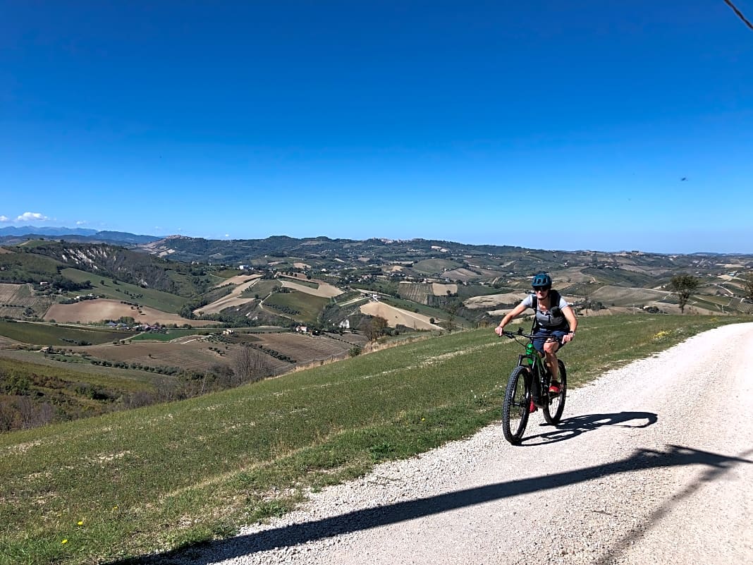 Auf dem Fahrrad das unbekannte Italien entdecken