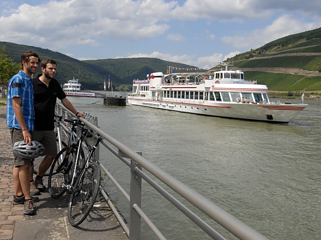 Den Rhein dank Fähre links und rechts erleben - in Rheinhessen kein Problem Foto: Uwe Feuerbach