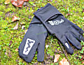 Die SQ-Gloves One10 tragen sich in der richtigen Passform (Größe + Slim oder Wide) sehr gut und halten recht warm, wie es sich für Fahrrad-Handschuhe im Winter gehört. 