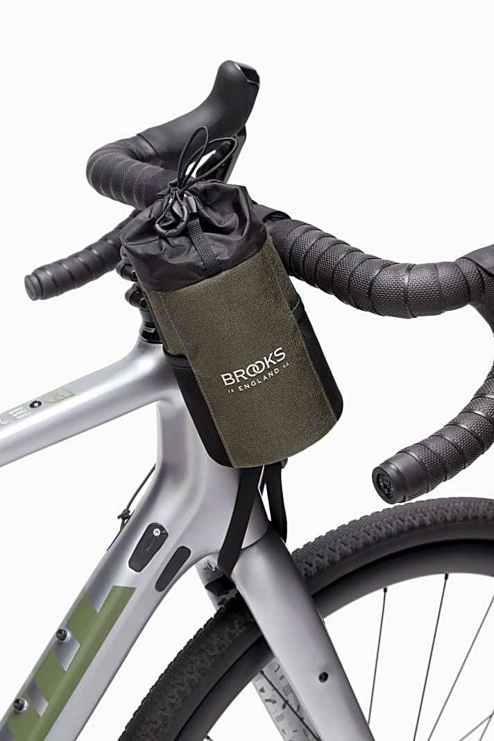   <a href="https://www.awin1.com/cread.php?awinmid=11768&awinaffid=471469&clickref=MYB+Brooks+Scape+Feed+Pouch&ued=https%3A%2F%2Fwww.rosebikes.de%2Fbrooks-scape-feed-pouch-lenkertasche-vorbautasche-2705410" target="_blank" rel="noopener noreferrer">Das Brooks Scape Feed Pouch</a> *