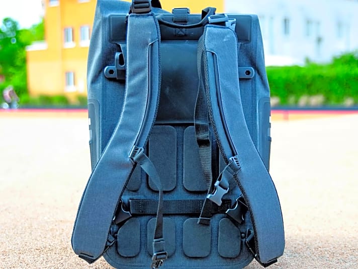 New Looxs Varo Backpack von hinten