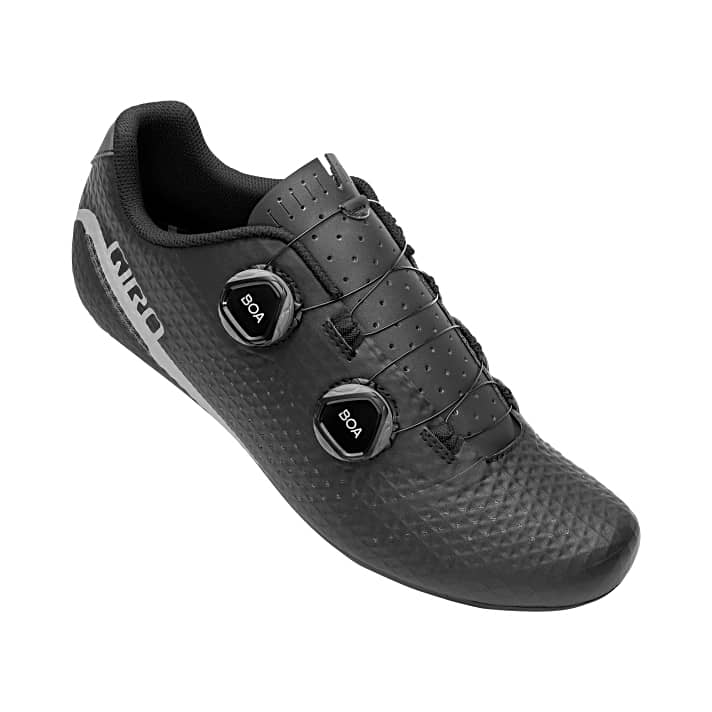 Die Giro Regime-Schuhe im Wert von 250 Euro gibt es in den Farben schwarz, weiß, grau und blau.